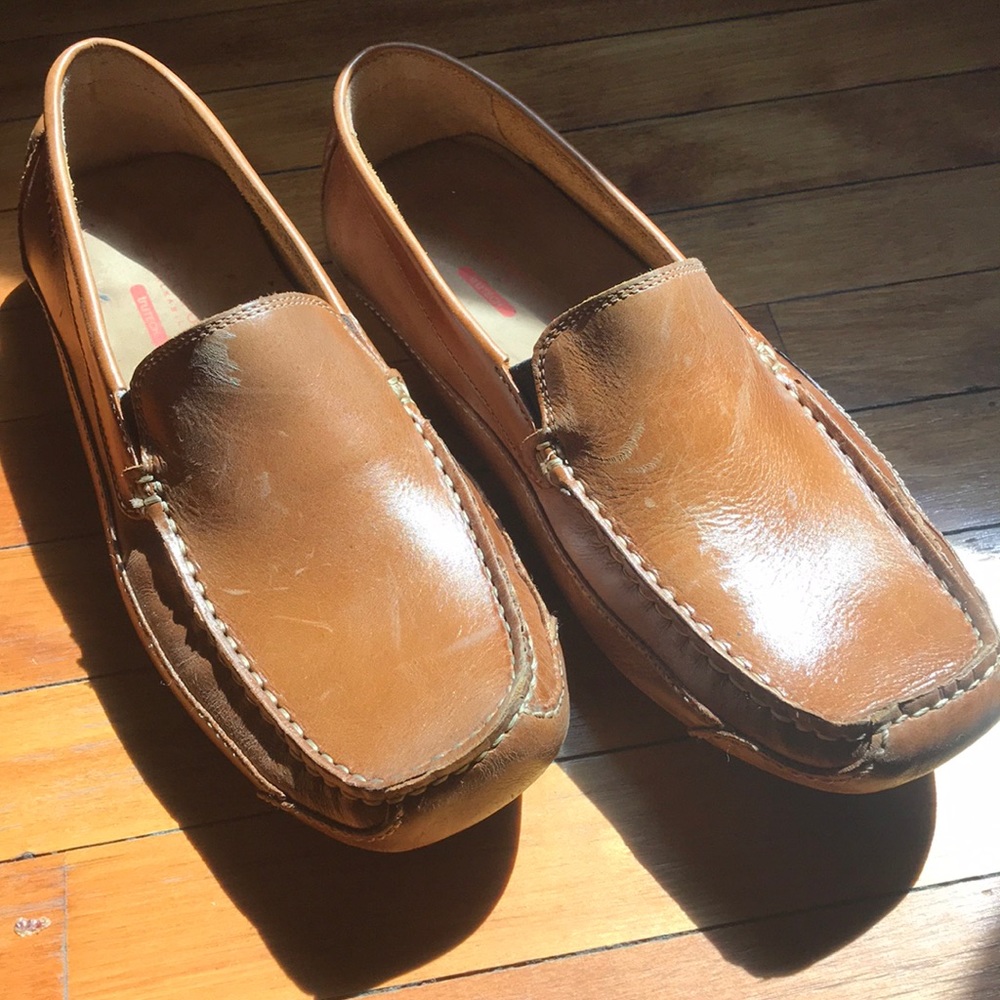 Brown leather size 8 Rockport dress shoes.